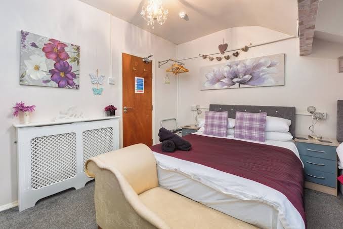 FRIENDS HOTEL photo 2