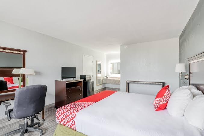 Hotel elev8 photo 2