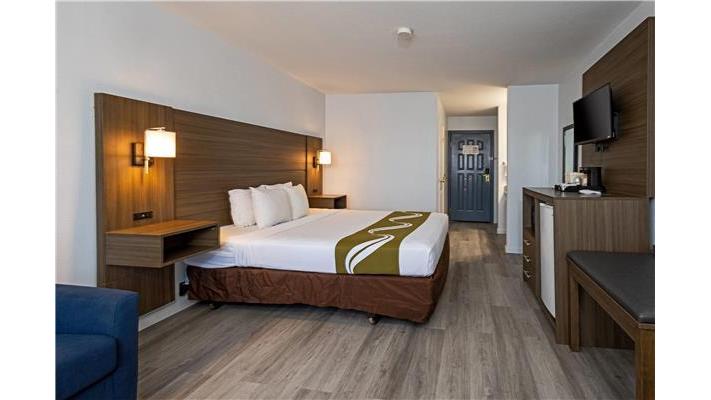 Quality Inn & Suites Tulare