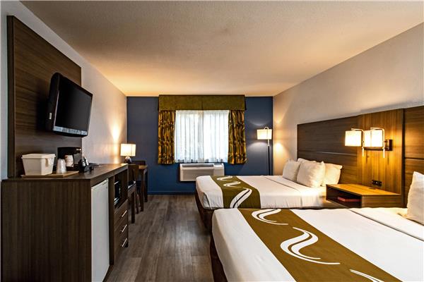 Quality Inn & Suites Tulare photo 2