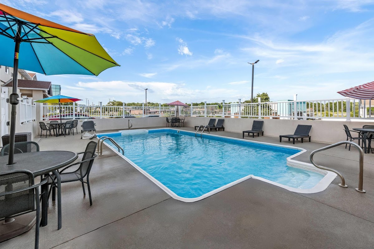 Super 8 by Wyndham Independence Kansas City photo 3