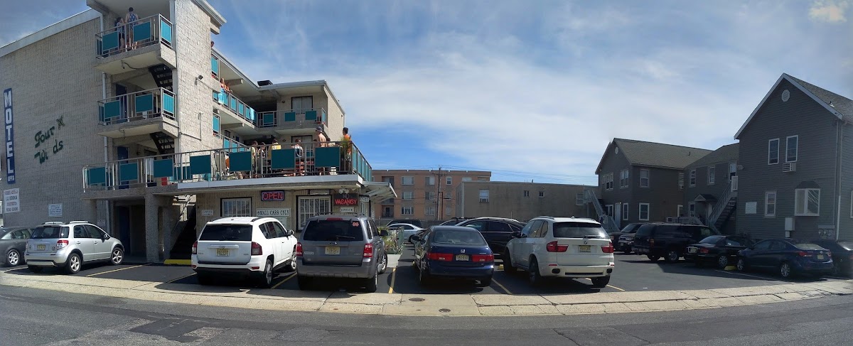 Four Winds Motel