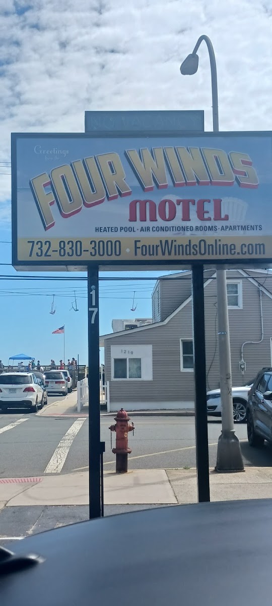 Four Winds Motel photo 3