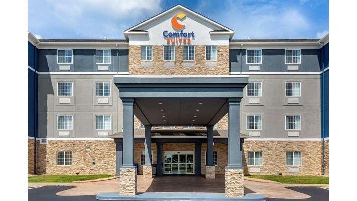 Comfort Suites Clarksville near Governors Square Mall