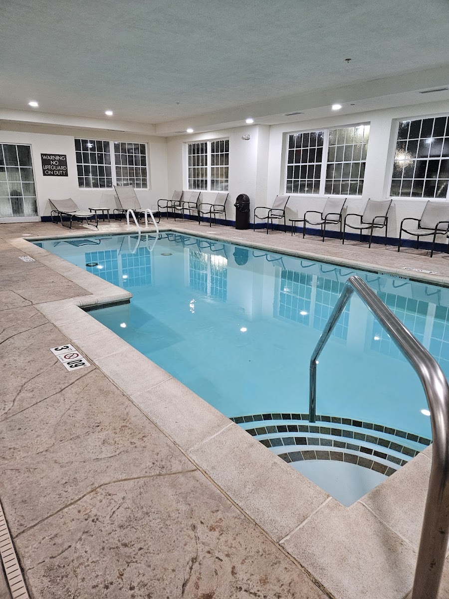 Comfort Suites Clarksville near Governors Square Mall photo 3