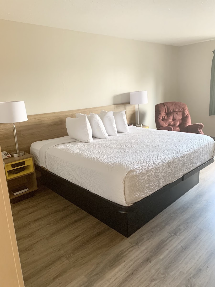 Days Inn by Wyndham Warsaw