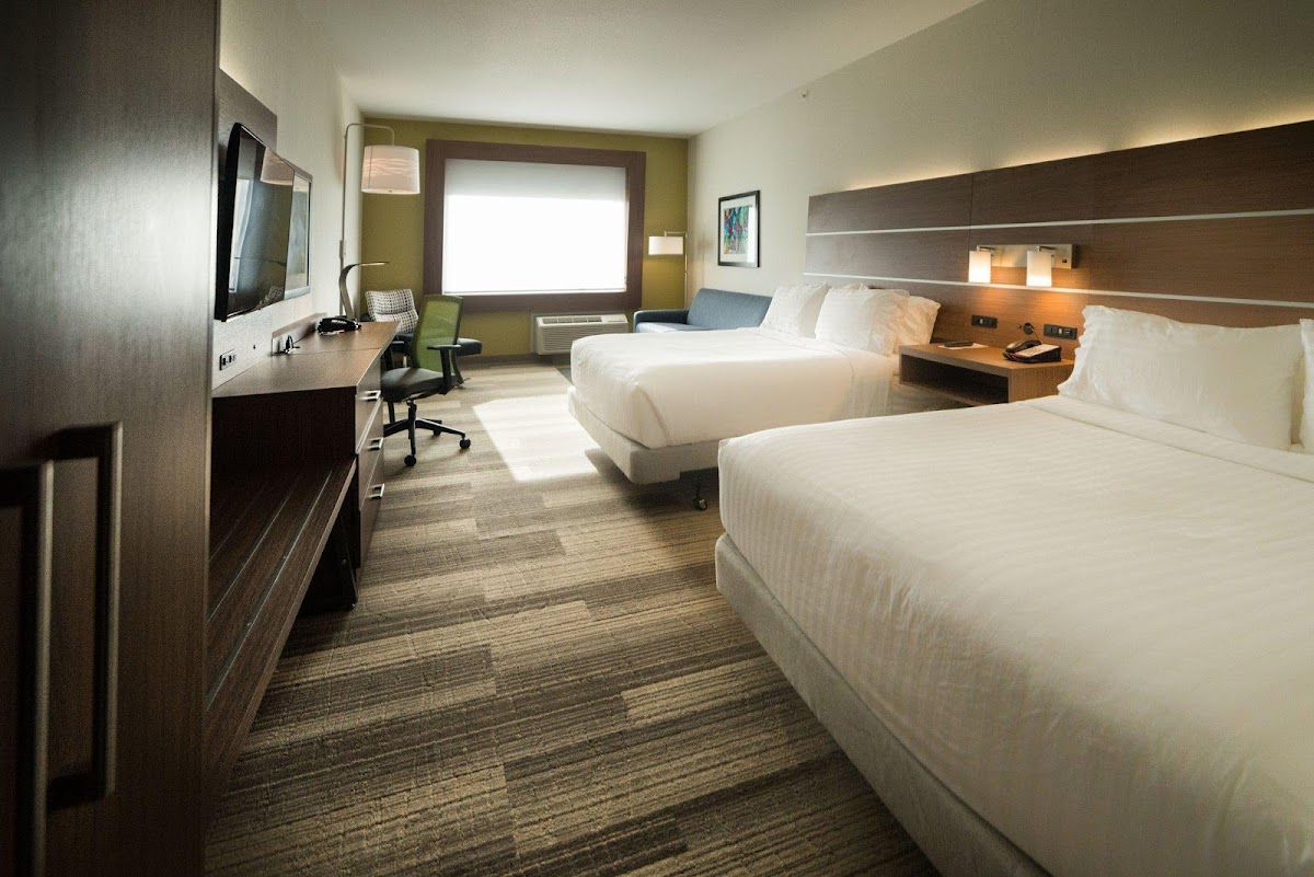 Holiday Inn Express & Suites West Edmonton-Mall Area by IHG photo 2