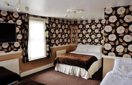 Cheers Hotel photo 3