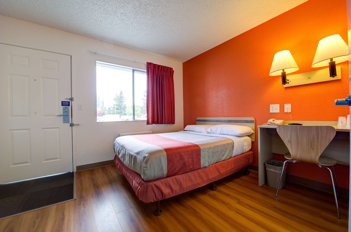 Motel 6 Seattle, WA - Airport photo 2