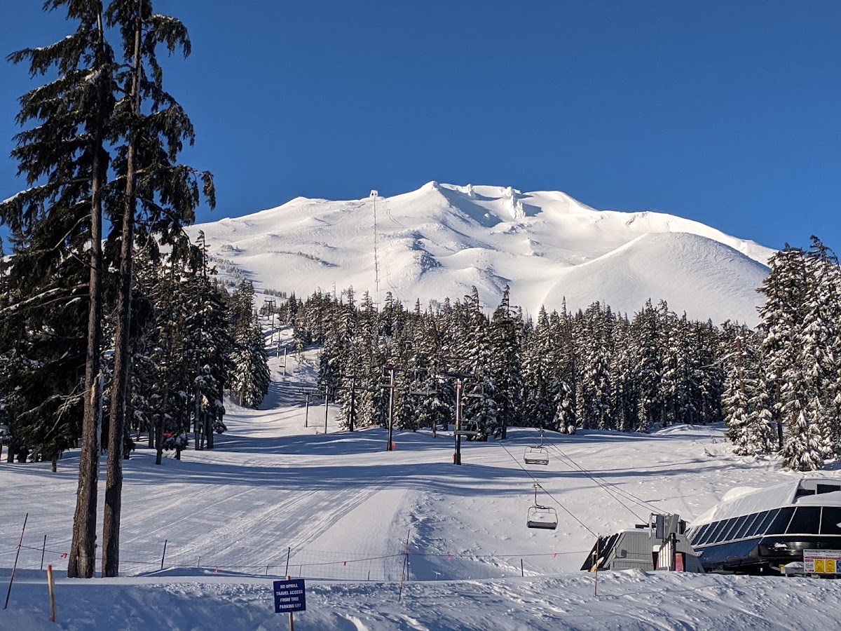 Sunrise Lodge