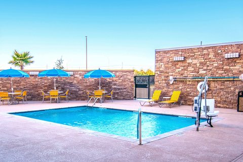 Fairfield by Marriott Inn & Suites San Antonio Brooks City Base photo 3