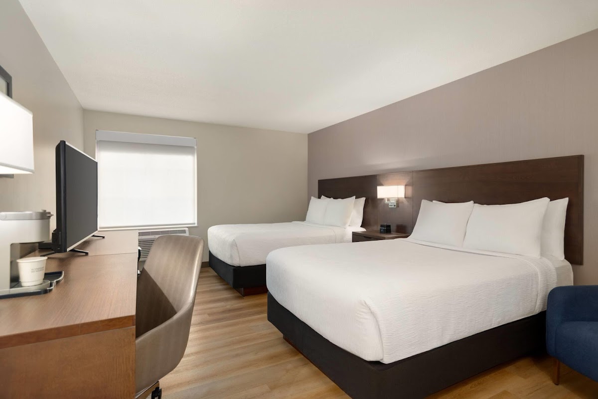 La Quinta Inn by Wyndham Vancouver Airport photo 2