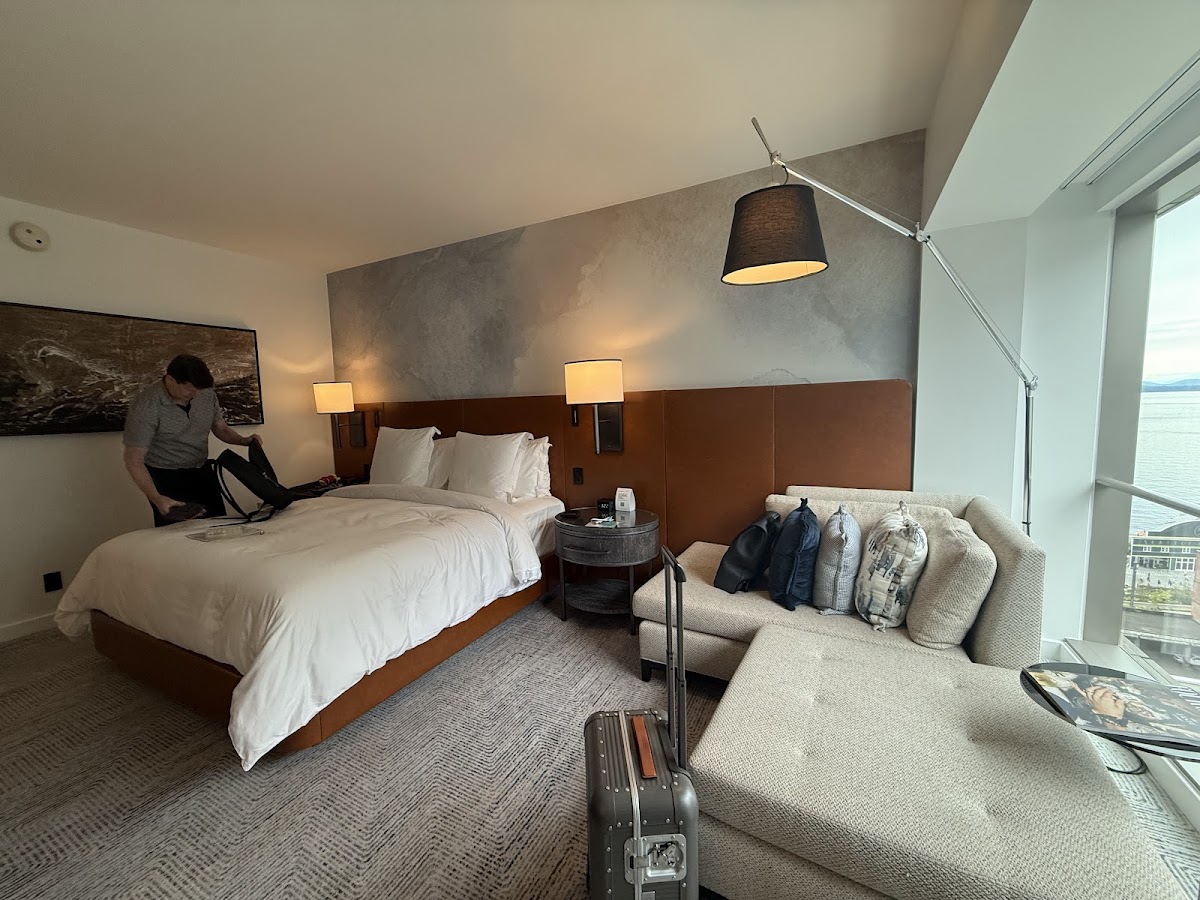 Four Seasons Hotel Seattle photo 2