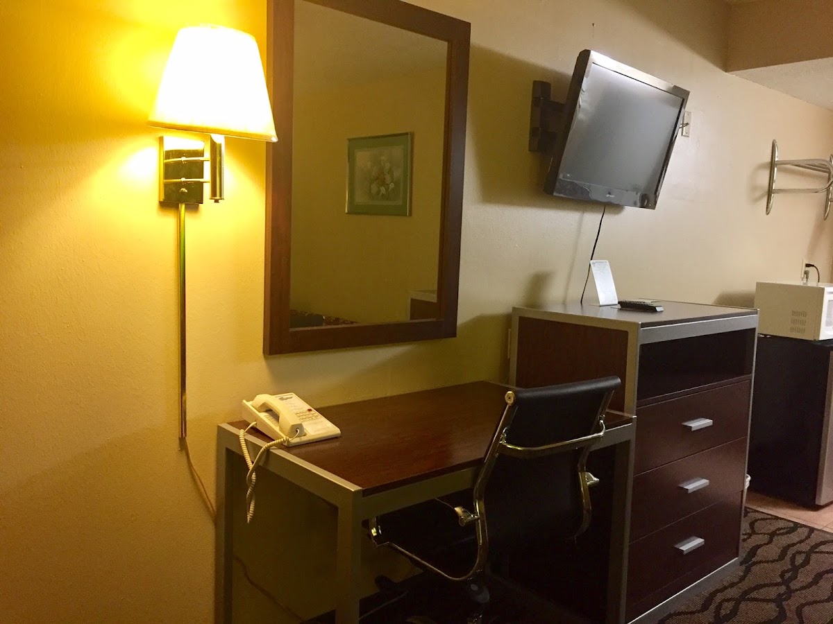 Thunderbird Inn photo 3