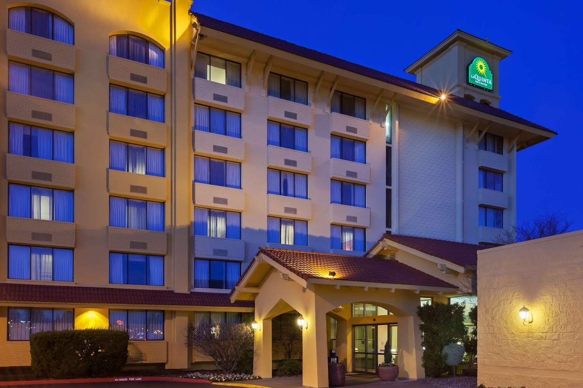 La Quinta Inn & Suites by Wyndham Seattle Sea-Tac Airport