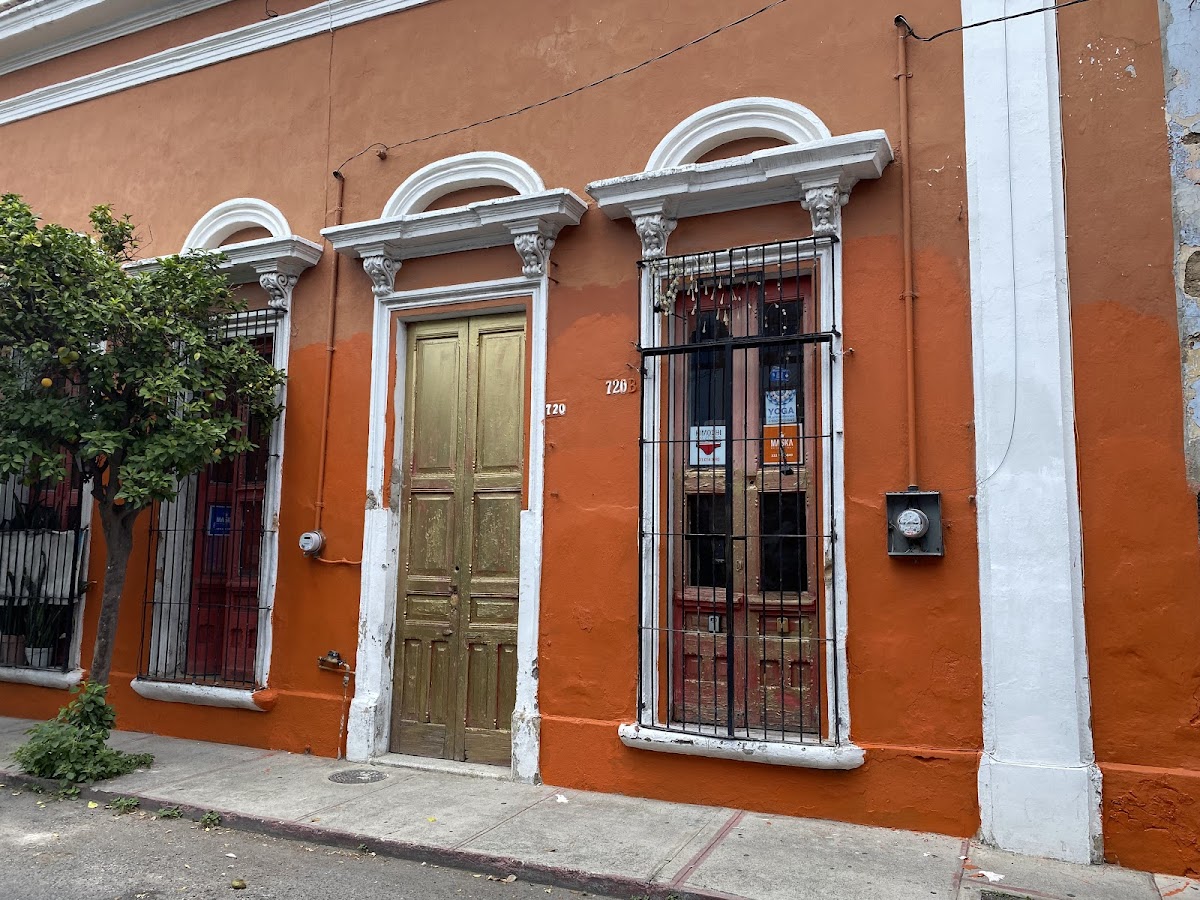 Maska Mansion Expiatorio Guadalajara. Guest house.