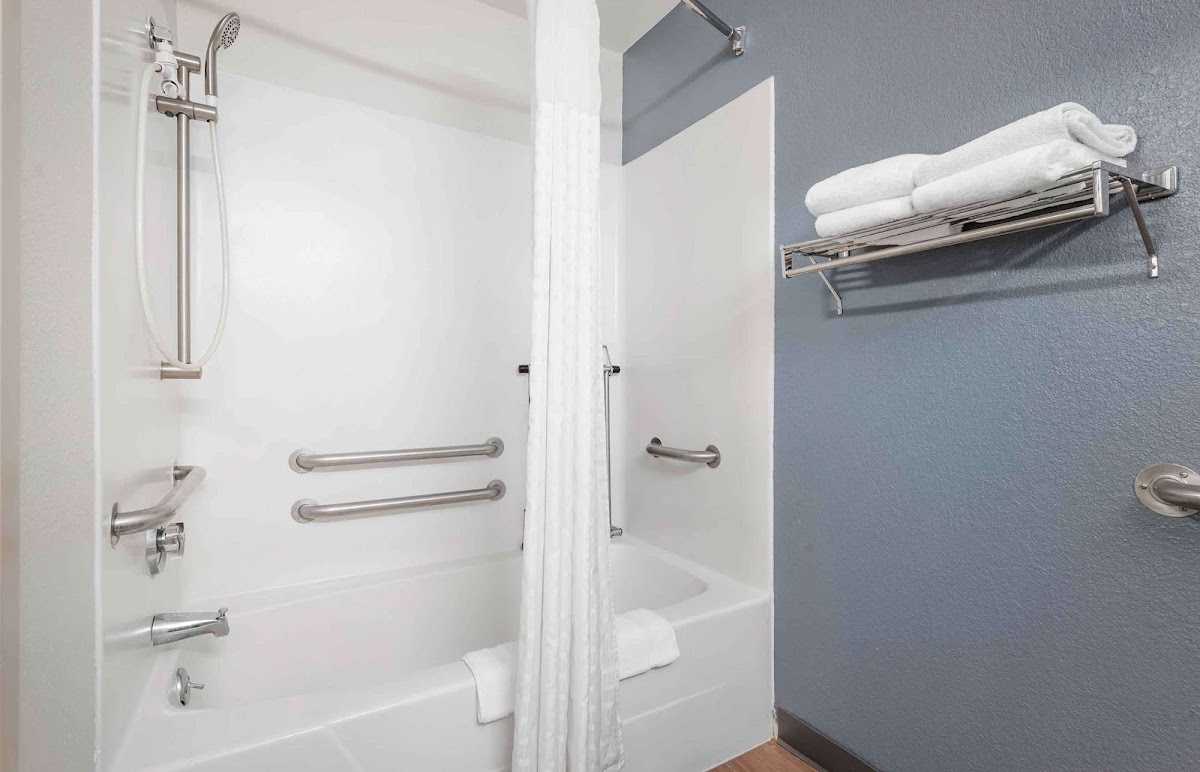Extended Stay America Suites- Fort Wayne - South photo 3