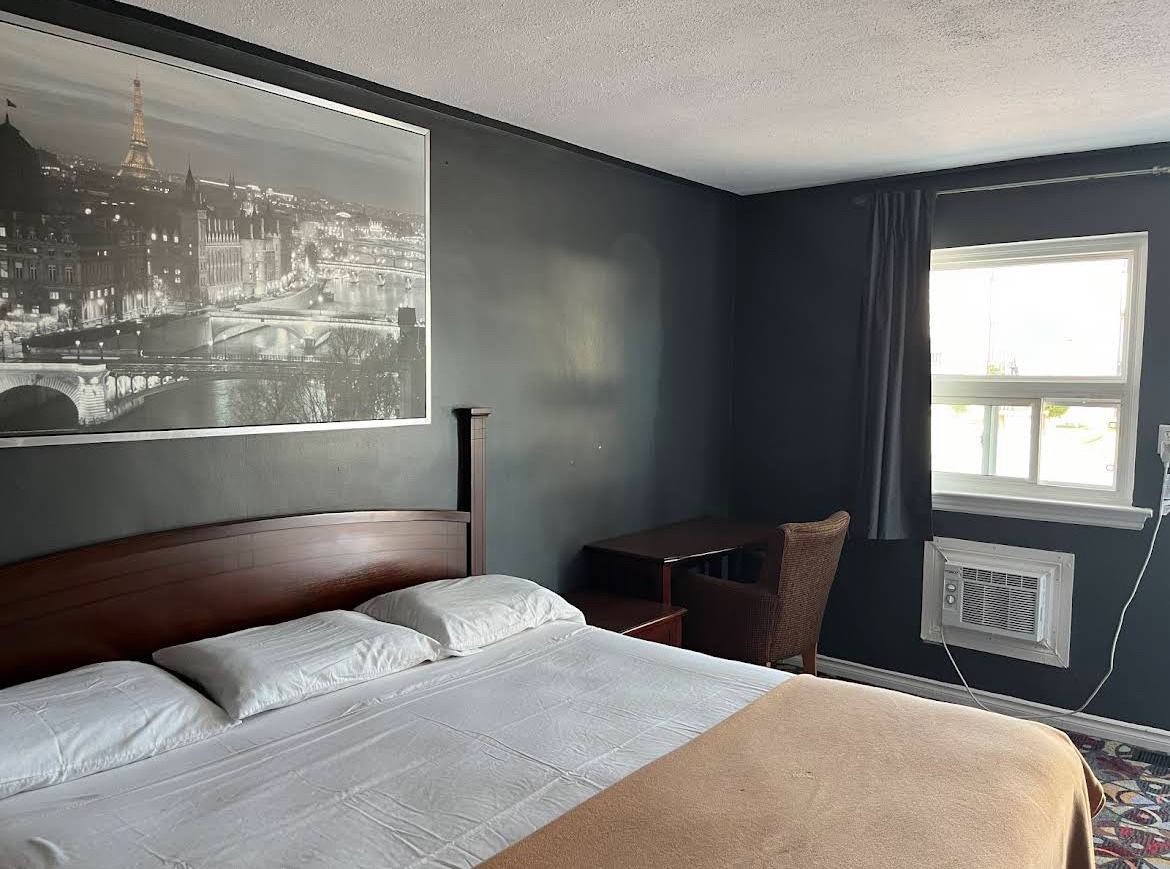 East Court Motel photo 2
