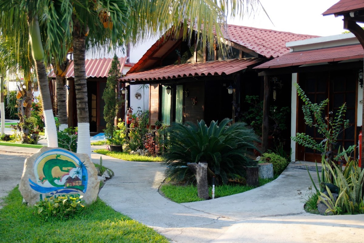 Hotel Iguana Cabañas