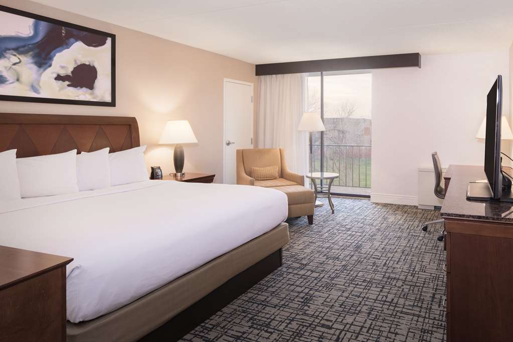 DoubleTree by Hilton Hotel Syracuse photo 2