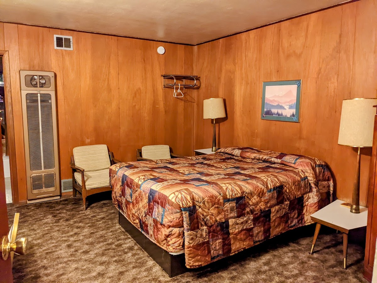 La Loma Lodge & RV Park photo 2