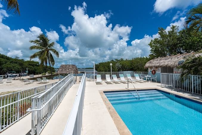 Kon-Tiki Resort photo 3