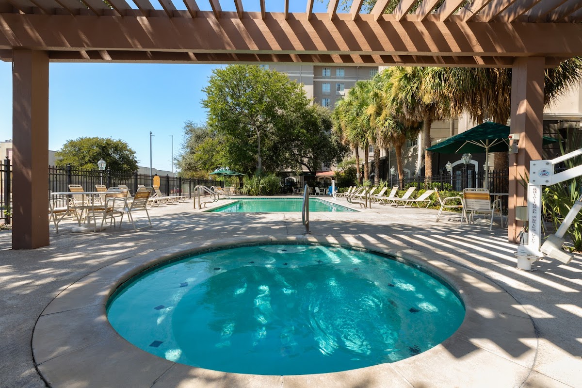 La Quinta Inn & Suites by Wyndham San Antonio Airport photo 3