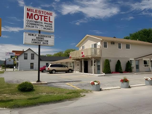 Milestone Motel