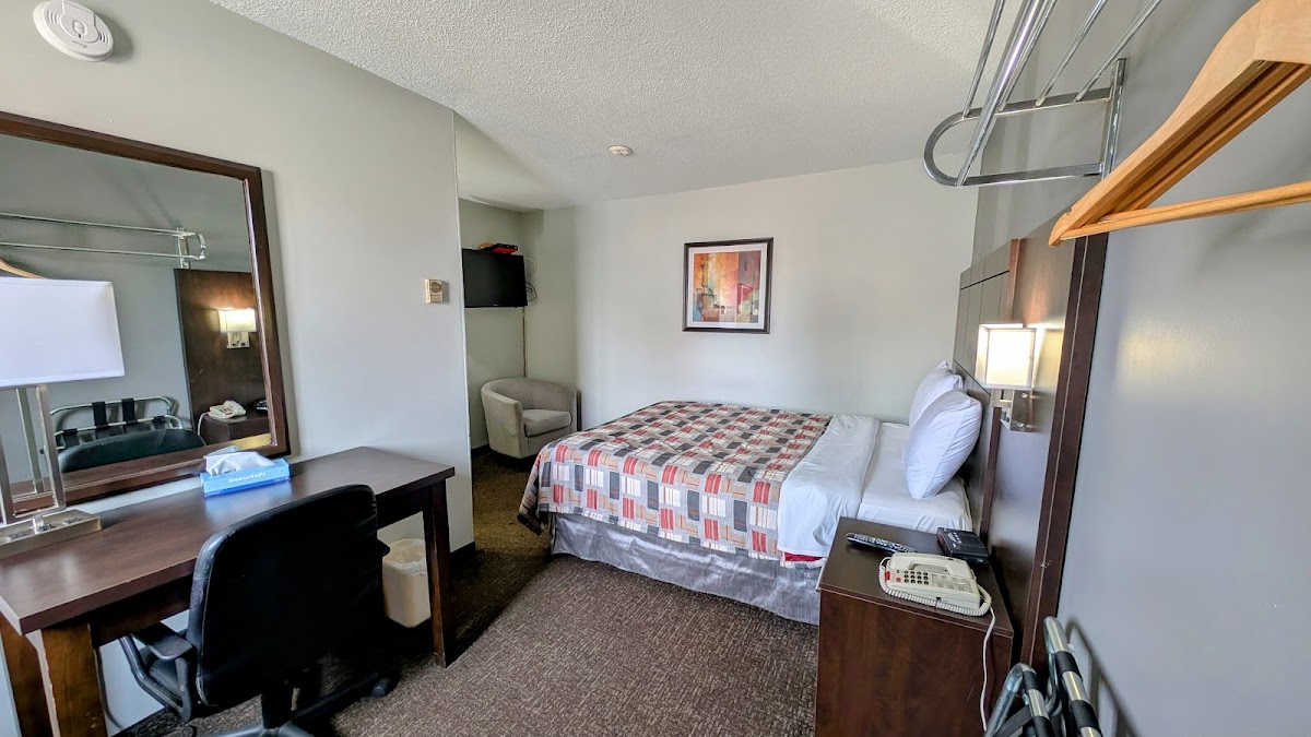 Milestone Motel photo 2
