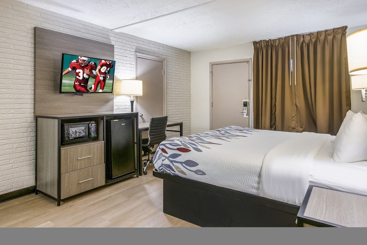 Red Roof Inn Savannah - Richmond Hill/ I-95 photo 2