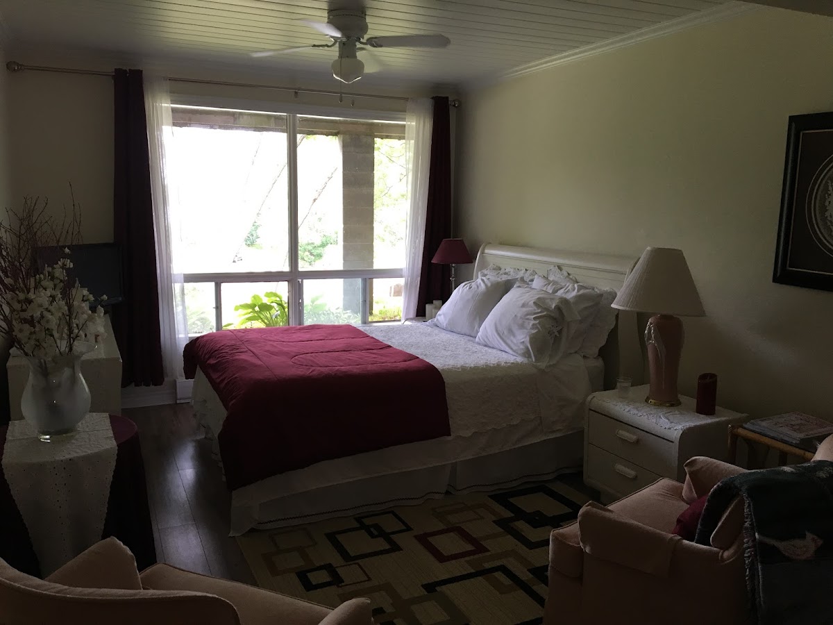 House on the Hill Bed & Breakfast photo 2