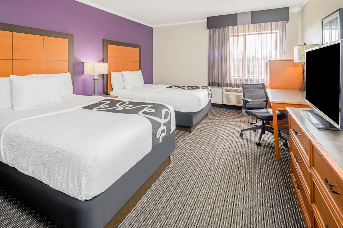 La Quinta Inn & Suites by Wyndham Baton Rouge Siegen Lane photo 2