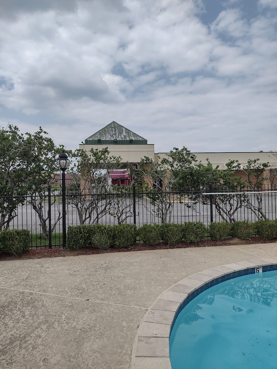 La Quinta Inn & Suites by Wyndham Baton Rouge Siegen Lane photo 3
