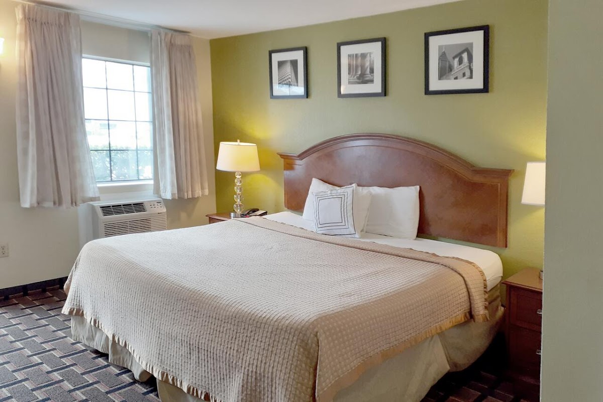 Savannah Garden Hotel photo 2