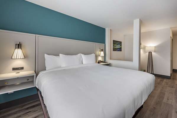 Comfort Suites Colorado Springs East - Medical Center Area photo 2