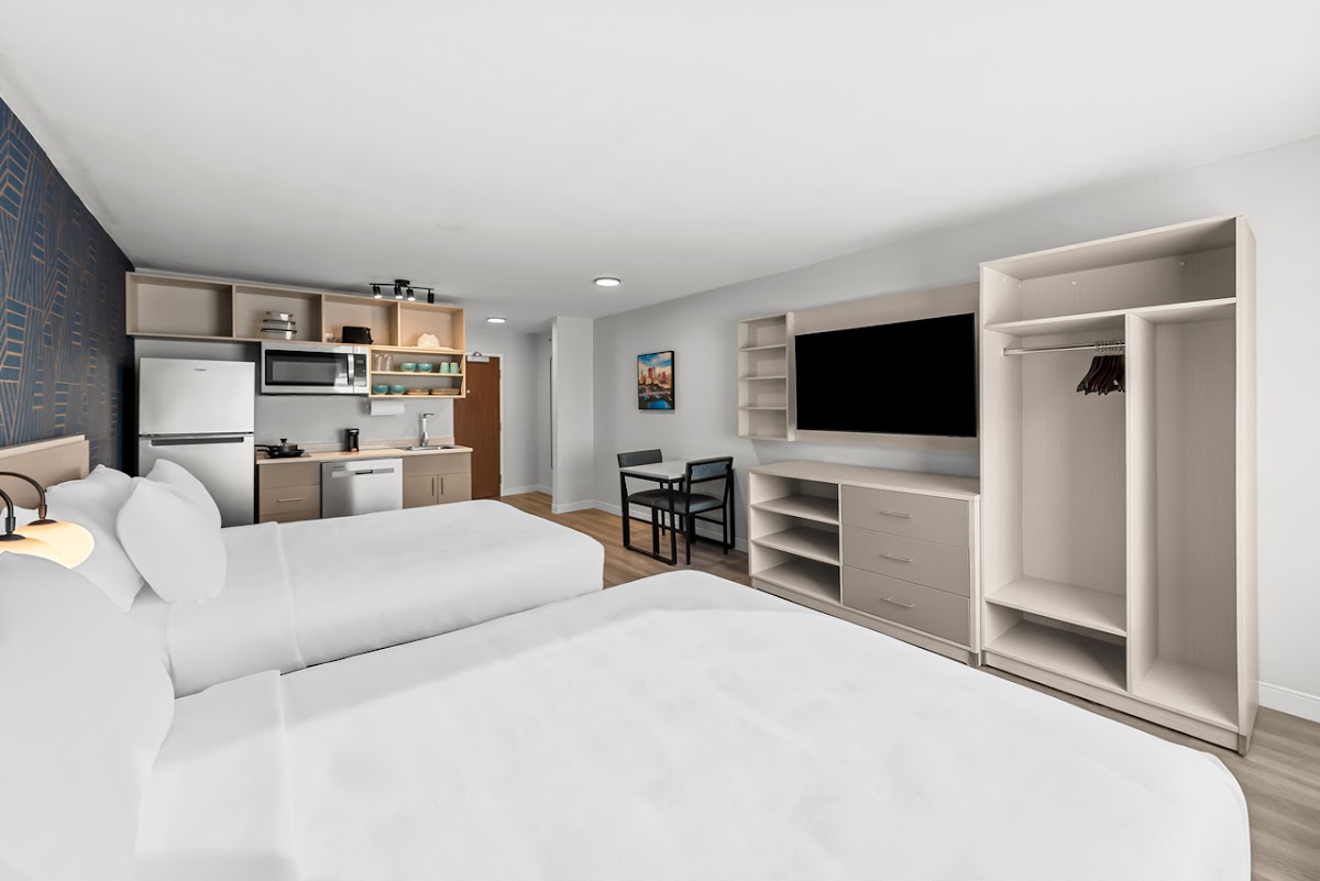 MainStay Suites Columbus North - Worthington photo 2