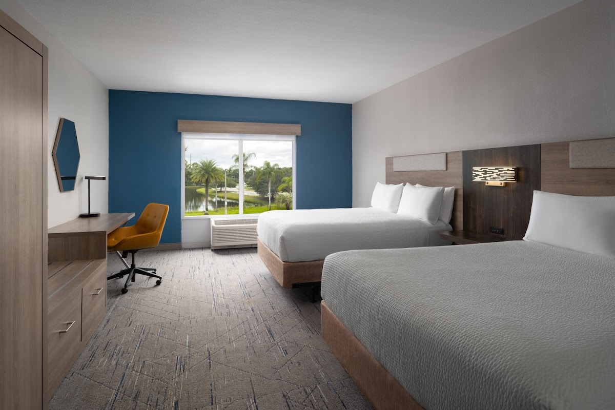 Holiday Inn Express & Suites Chaffee-Jacksonville West by IHG photo 2
