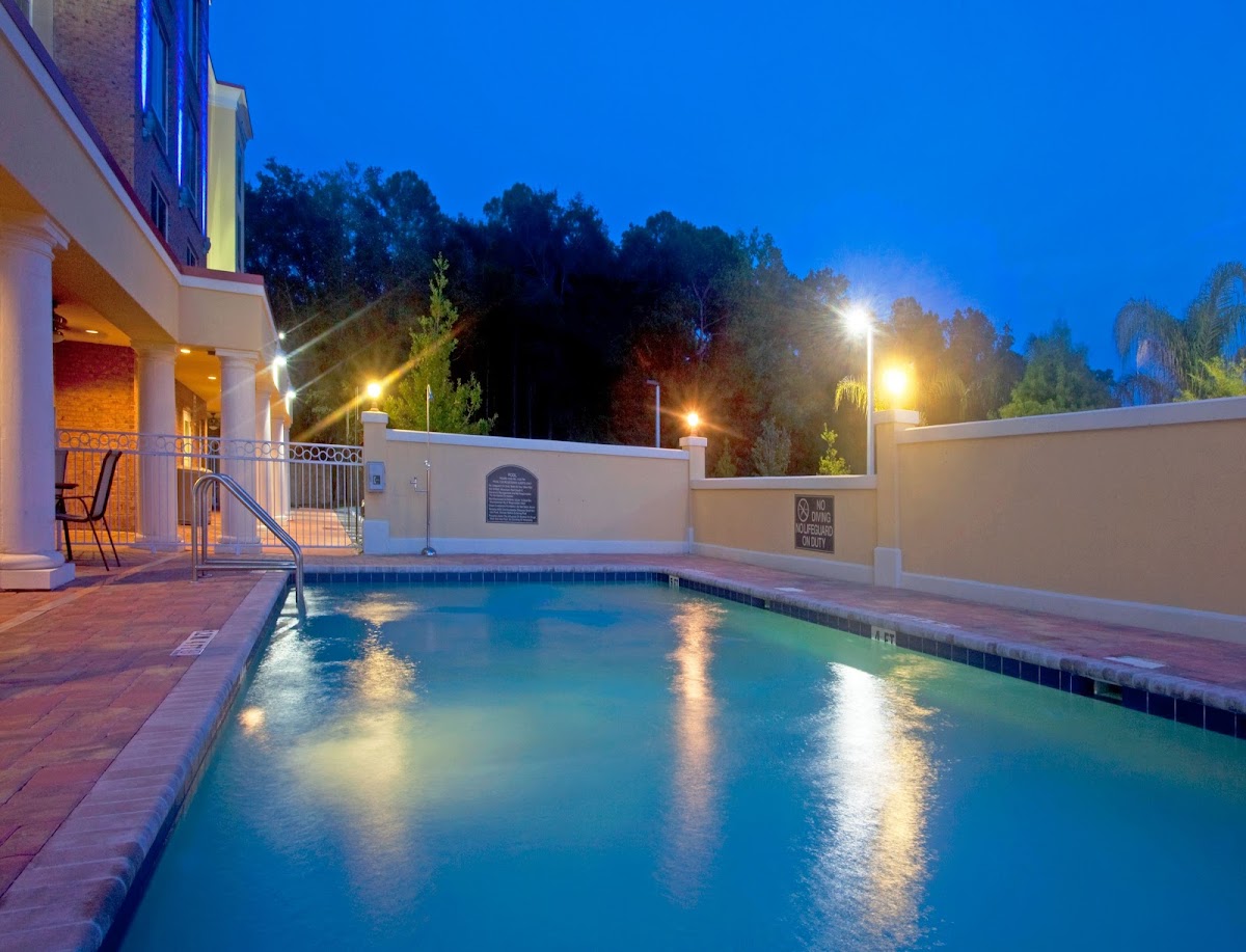 Holiday Inn Express & Suites Chaffee-Jacksonville West by IHG photo 3
