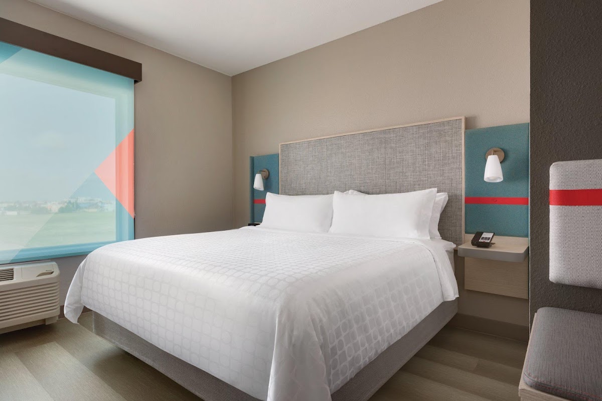 avid hotel Macon North by IHG photo 2