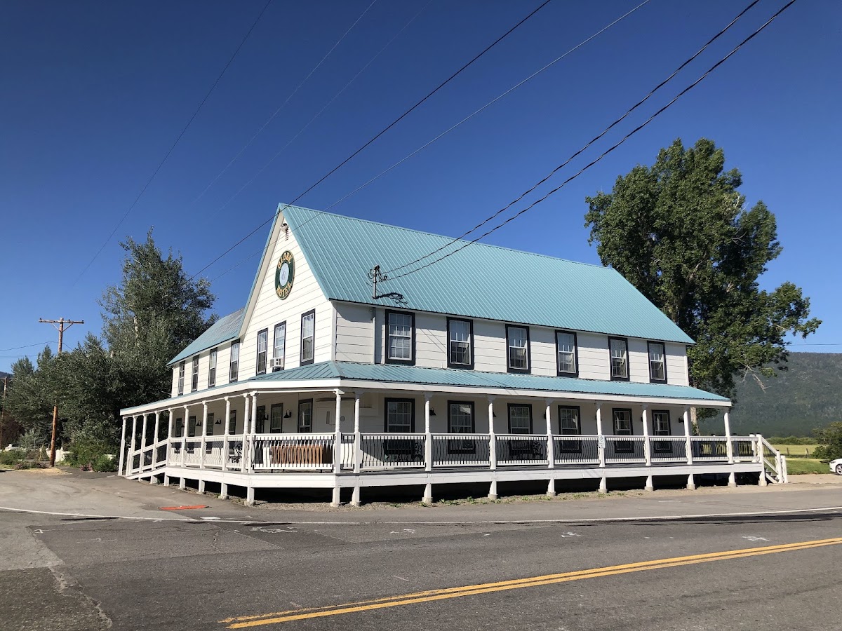 The Globe Hotel
