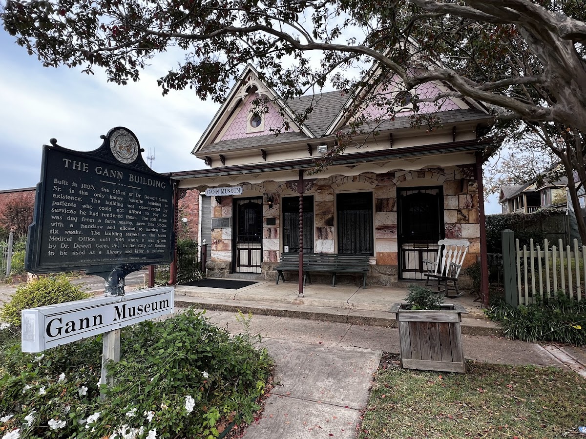 Gann Museum of Saline County