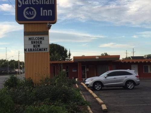 Statesman Inn Motel