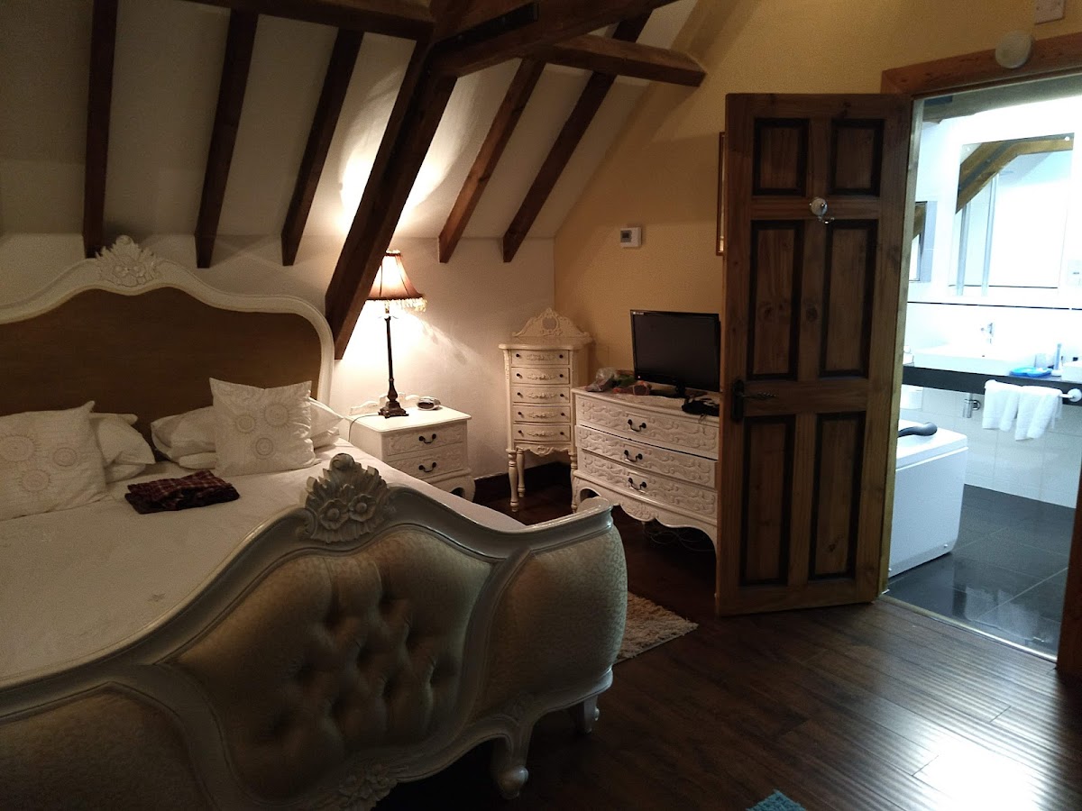 Gurney Manor Mill photo 2