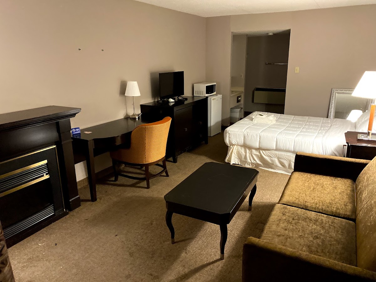 Strathroy Motor Inn photo 3