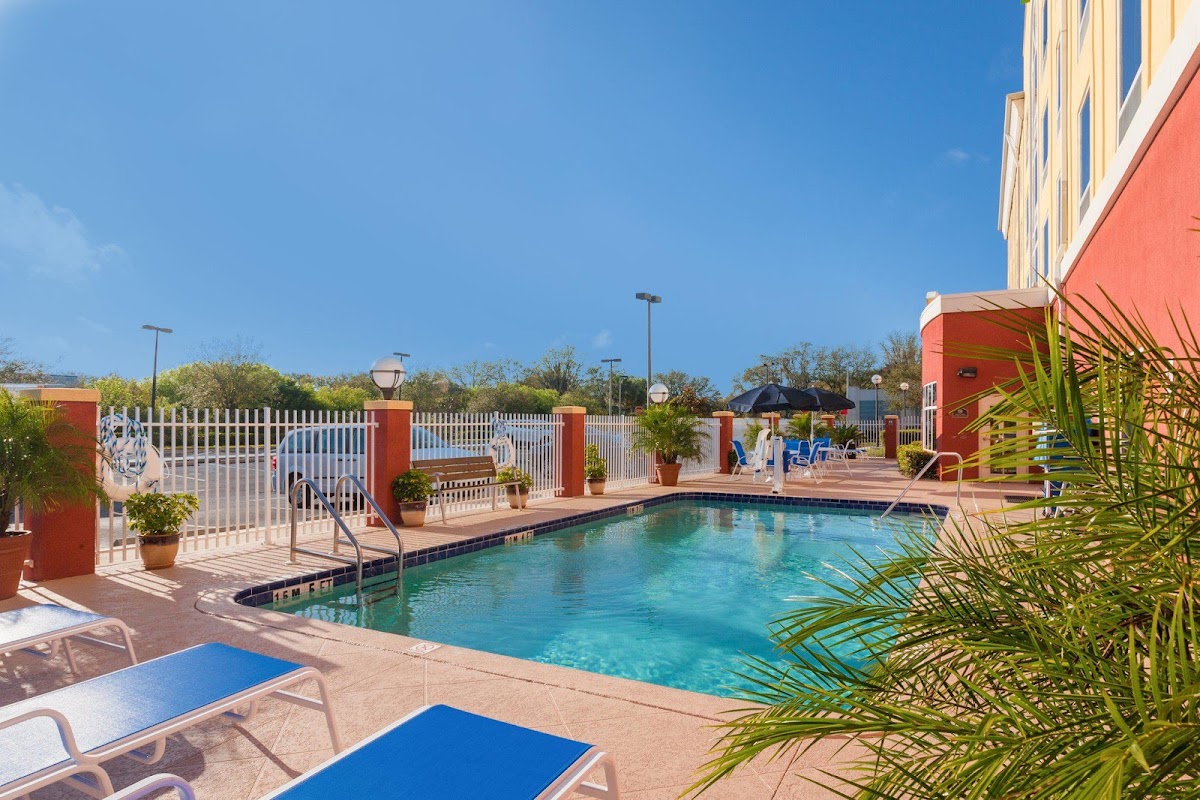 Holiday Inn Express & Suites Tampa-Fairgrounds-Casino by IHG photo 3