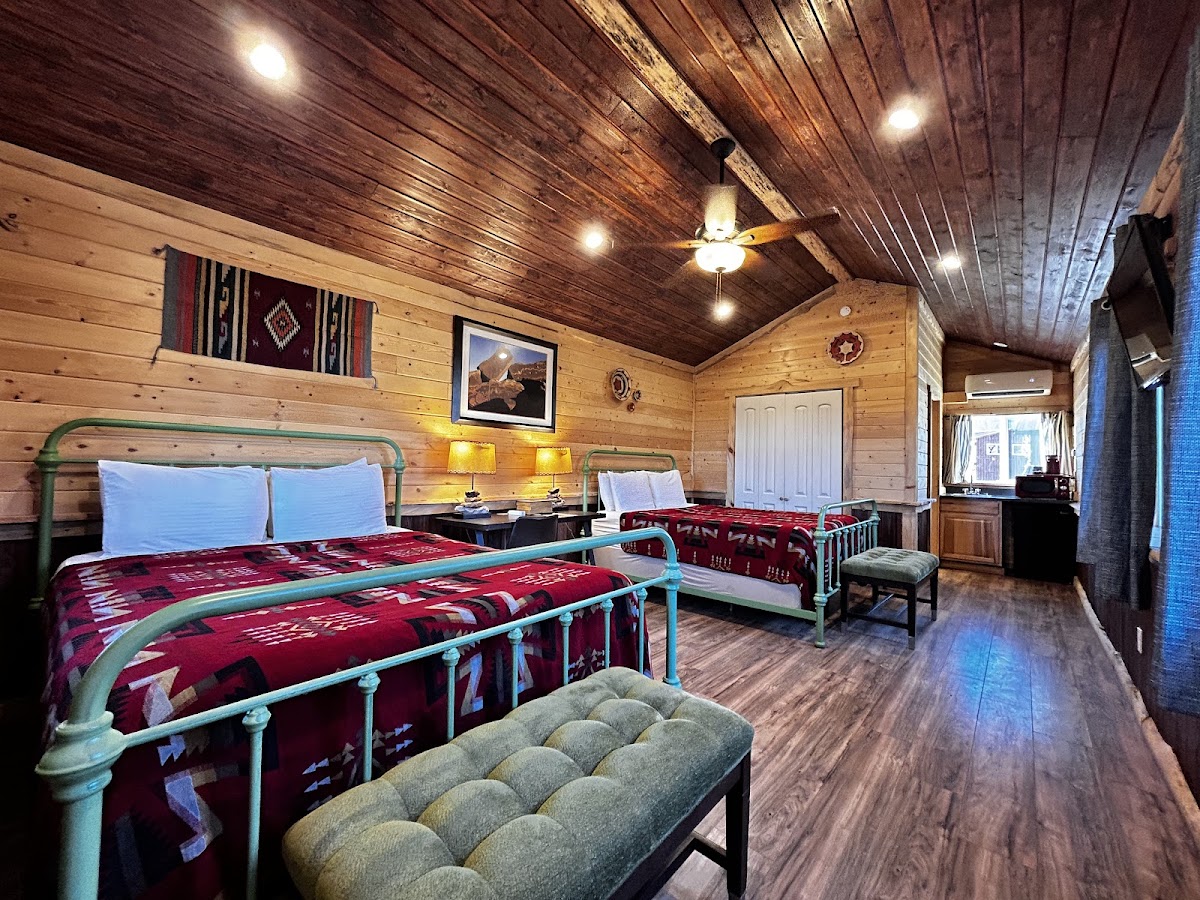 Rim Rock Inn photo 2