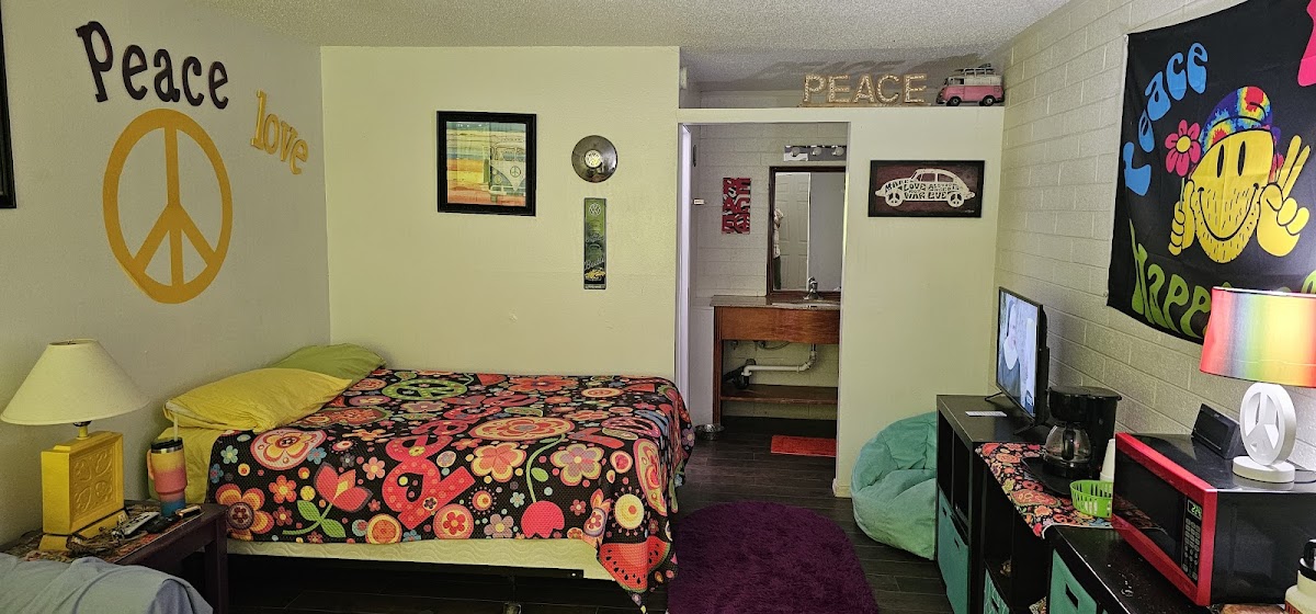 Stanford Inn photo 2