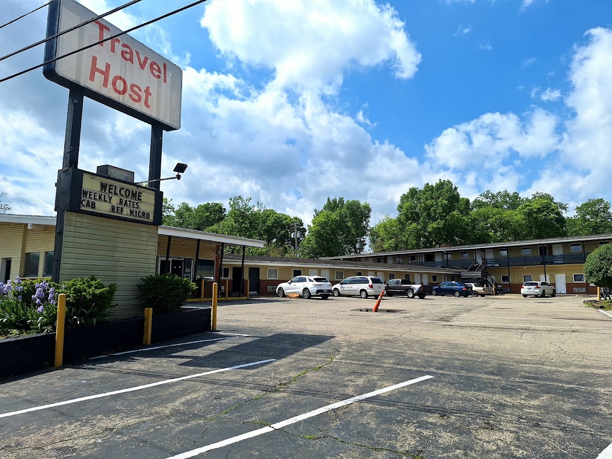 Travel Host Inn