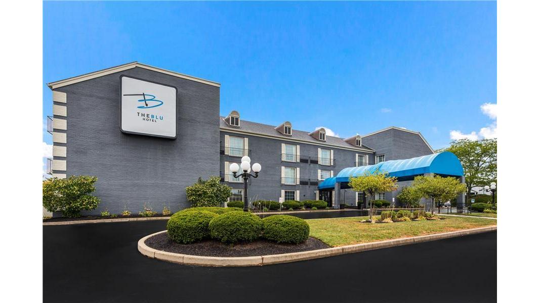 The Blu Hotel, Blue Ash - Cincinnati