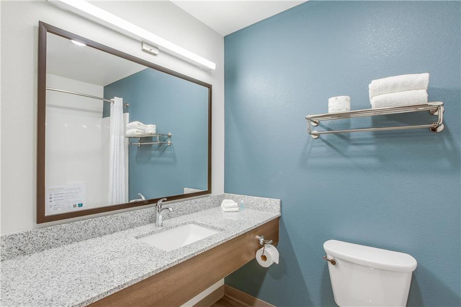 WoodSpring Suites Novi Farmington photo 3